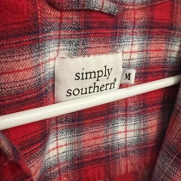 Simply southern flannel size M, red checkerd - Picture 2 of 4